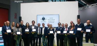 Premio 2025 da Luxury Food And Beverage Magazine come Miglior Prosciutto Crudo dell’anno.